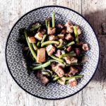 Poêlée de pain au tofu et haricots