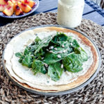 Socca houmous épinards