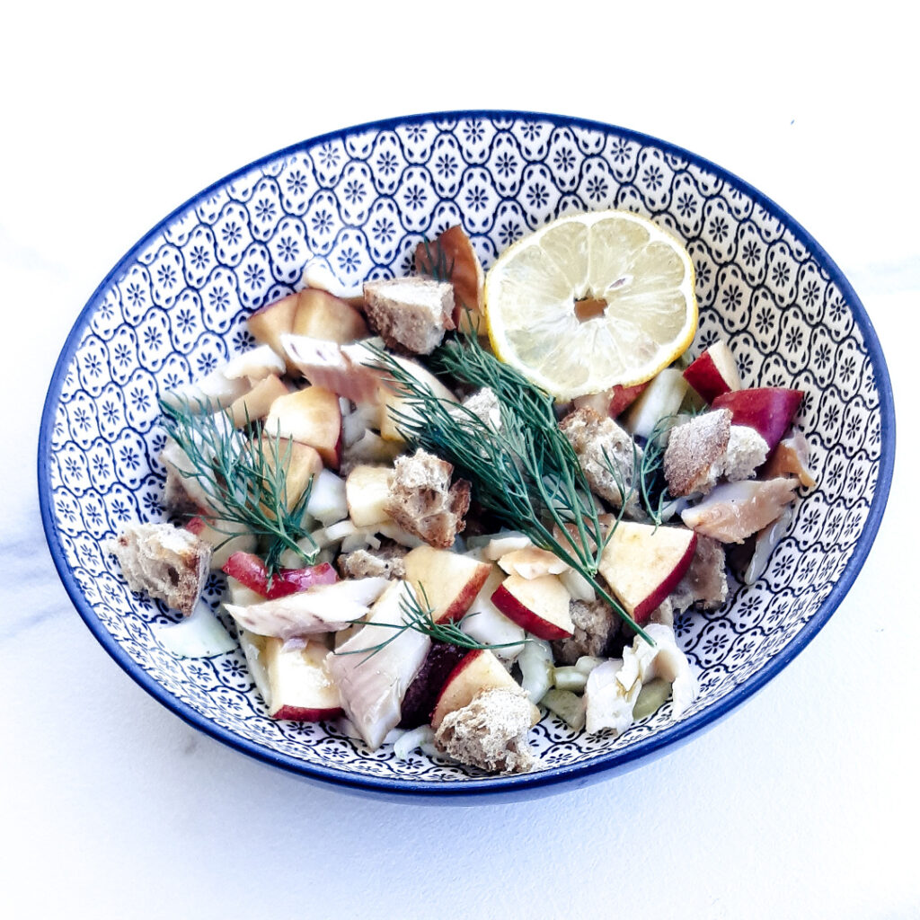 Salade de pain pomme fenouil truite fumée