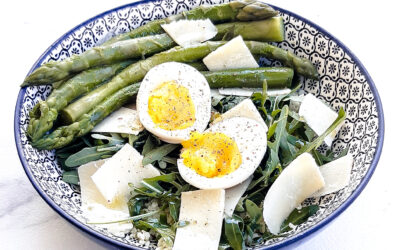 Salade tiède millet, asperge, oeuf mollet, parmesan – Ma recette de nutritionniste